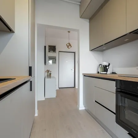 Panoramic Bliss Apartment *