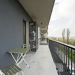 Panoramic Bliss アパート *